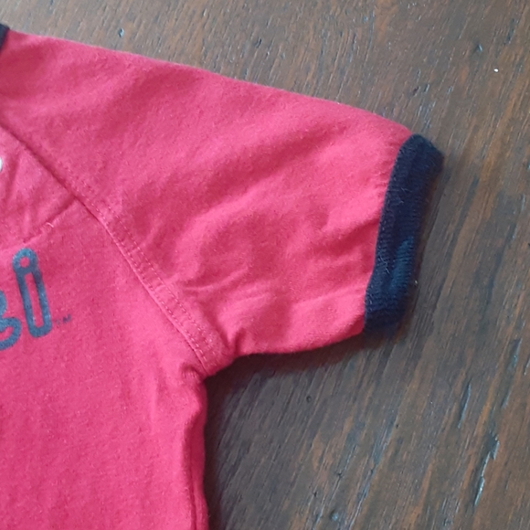 Coliseum Athletics infant UC onsie - Picture 4 of 7